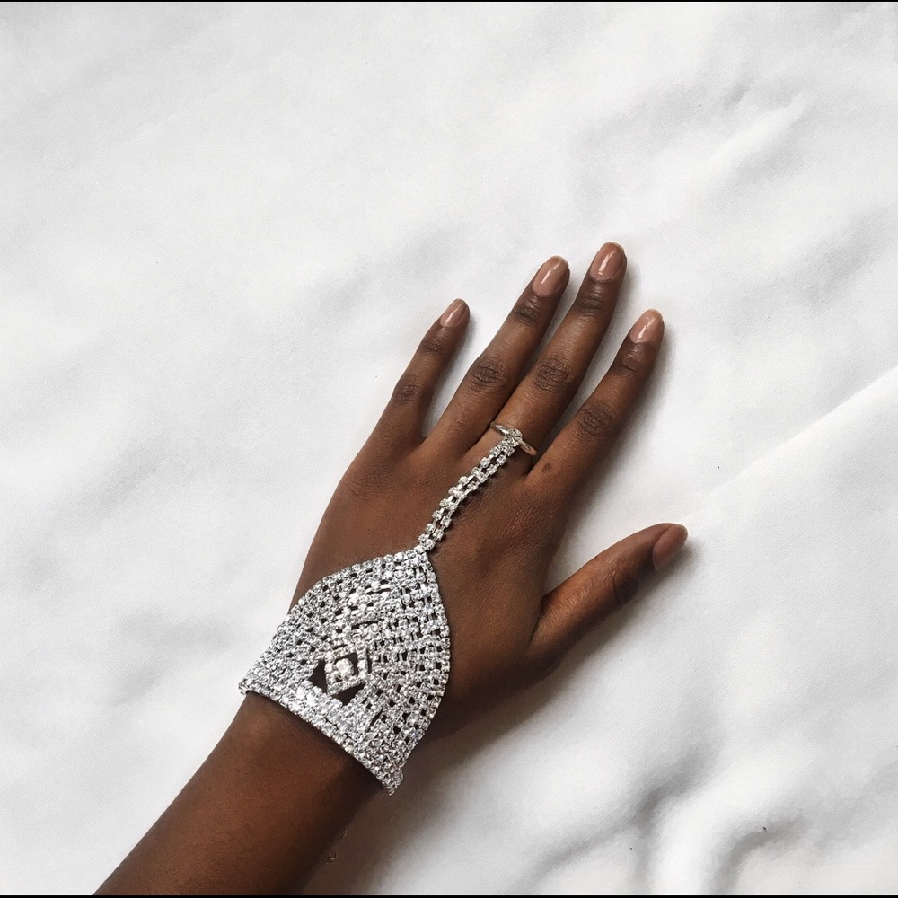 Connecting bracelet and ring set.